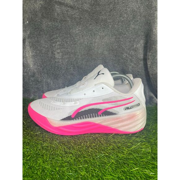 Athletic_Shoes
